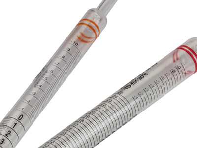 雙向刻度線設(shè)計(jì)，便于識(shí)別移液體積，負(fù)刻度增加移液容量，適用于更大容量