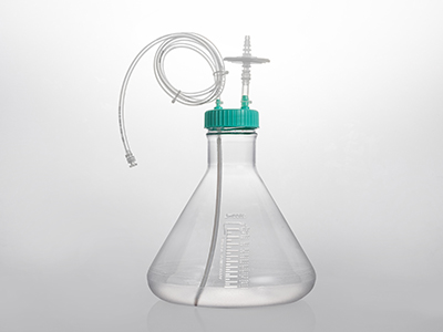 瓶蓋采用注塑一體式連接，降低泄露、殘留的風(fēng)險